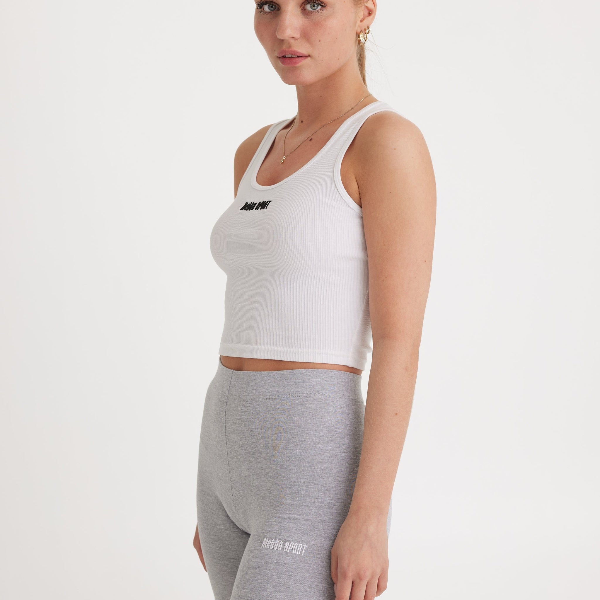 Metta Lifestyle Bolur Metta Embroidered Crop Top